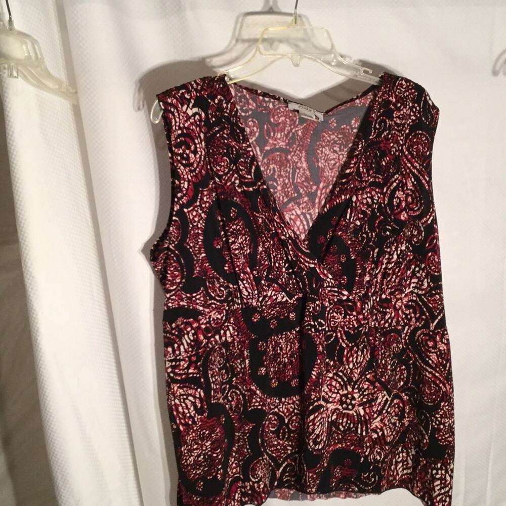 Only 9 black red white stretch tank top batik print look floral 2x NWT